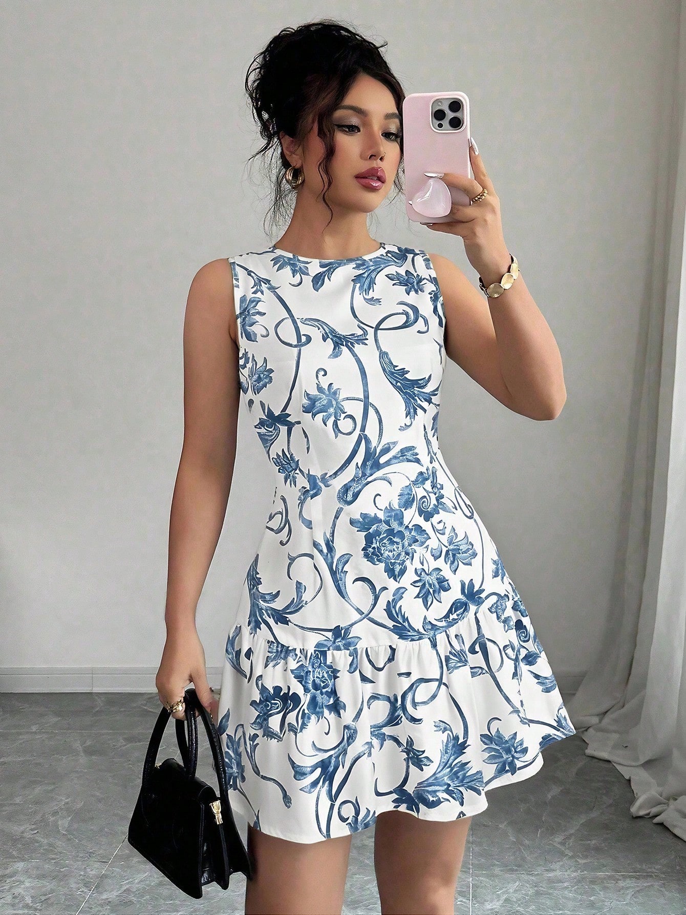 Женское мини-платье без рукаво – обзор и цена French Vintage Floral Midi Dress